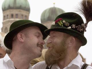 http://www.sueddeutsche.de/imperia/md/images/banner/muenchen/_muenchnerfreiheit/csd/cds2002/3_320x240.jpg