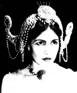 http://www.robinthurlow.addr.com/lenegrayscale.jpg