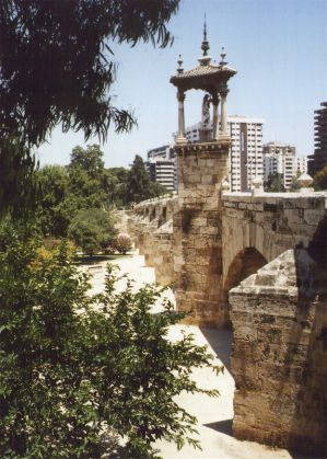 http://www.lemonpage.de/valencia/bruecke.JPG