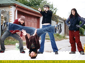 http://oneofthose.com/shebang/images/girlsoutside.jpg