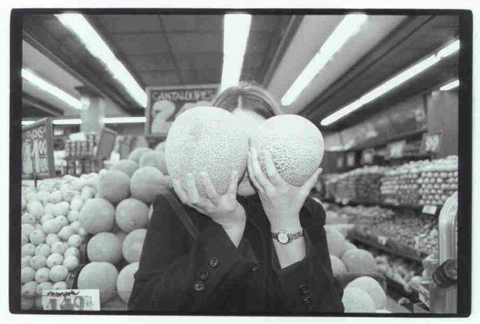 http://www.wow-schools.net/Mercersburg/images/ravi/ravi_fruit.jpg